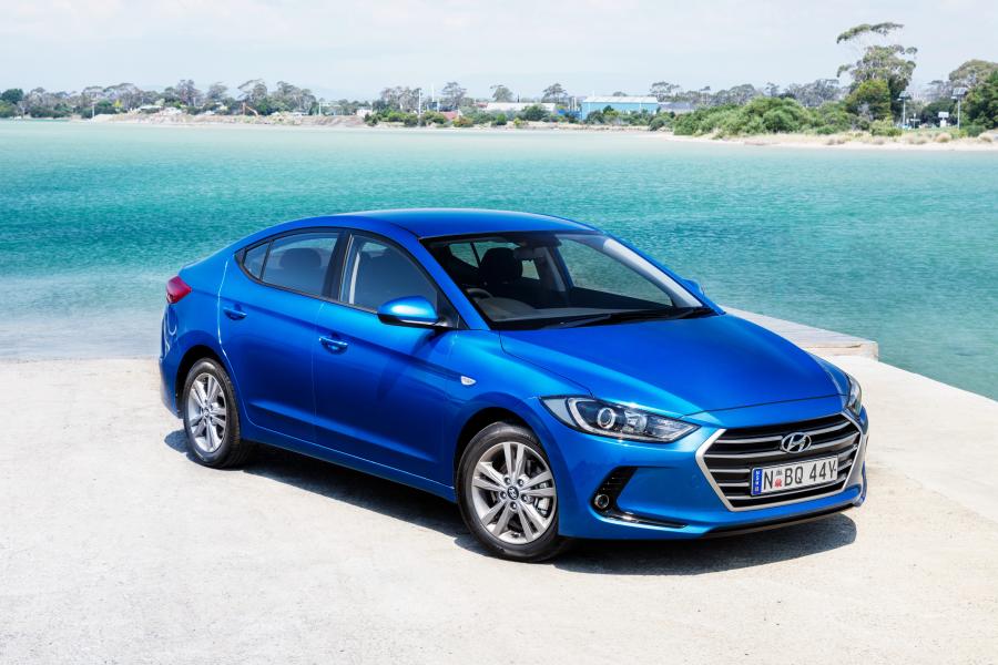  Hyundai Elantra 2016 года  (AU) (фото 17 из 28)